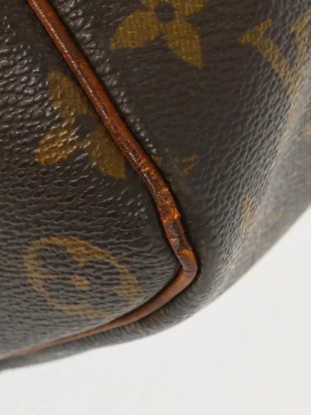 Louis Vuitton Monogram Keepall 45 Duffle Bag - Picture 9 of 15